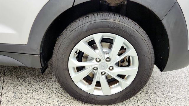 2019 Hyundai Tucson Value AWD - 23074437 - 8