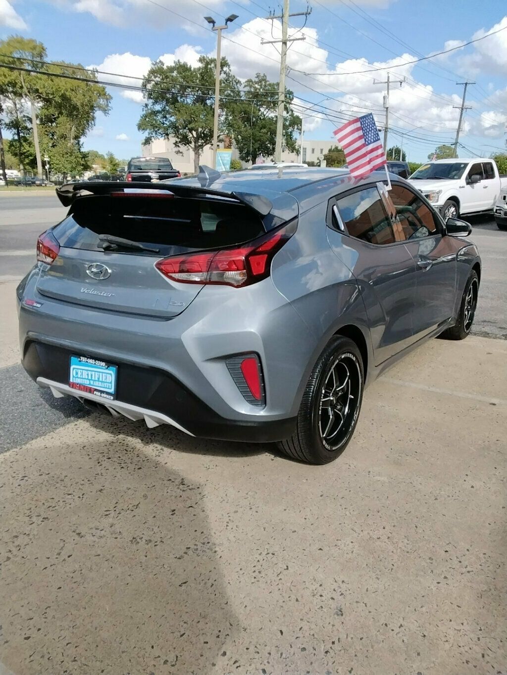 2019 Hyundai Veloster 2.0L Premium photo 4