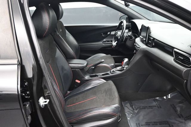 2019 Hyundai Veloster 2.0 Premium Automatic - 23045323 - 9