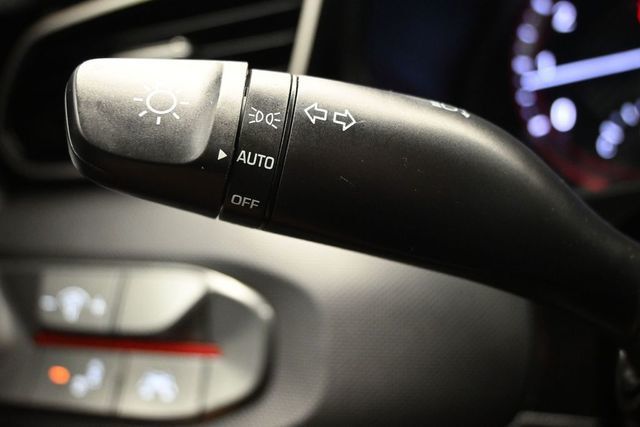 2019 Hyundai Veloster 2.0 Premium Automatic - 23045323 - 18