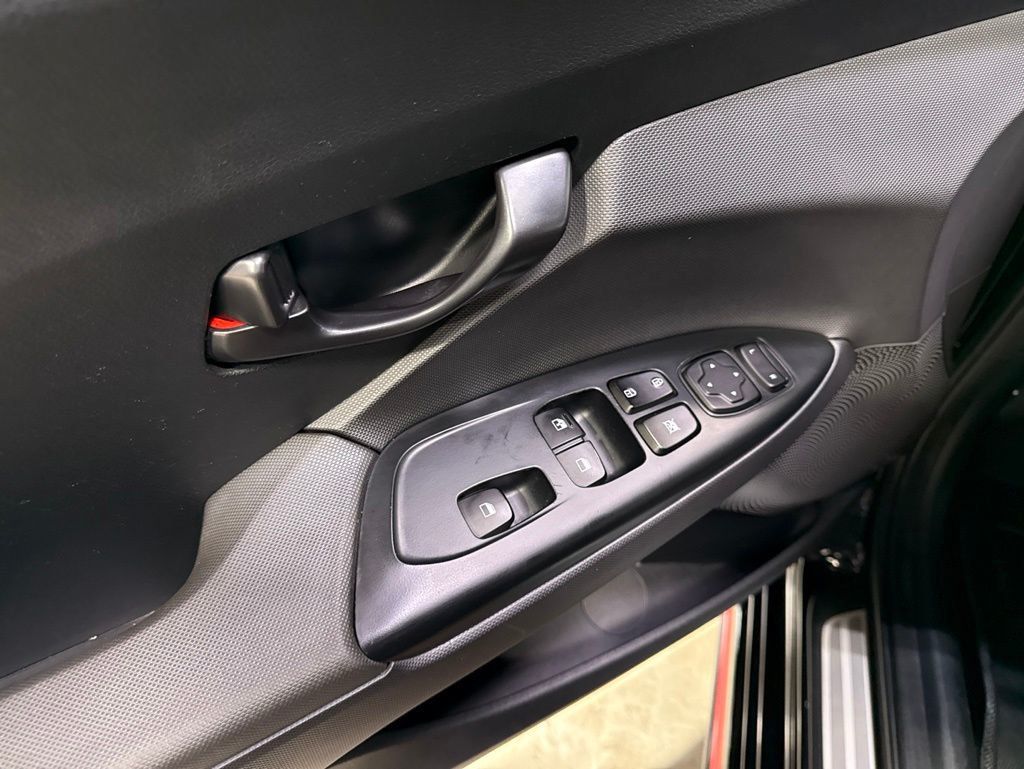 2019 Hyundai Veloster N Manual - 23016634 - 29