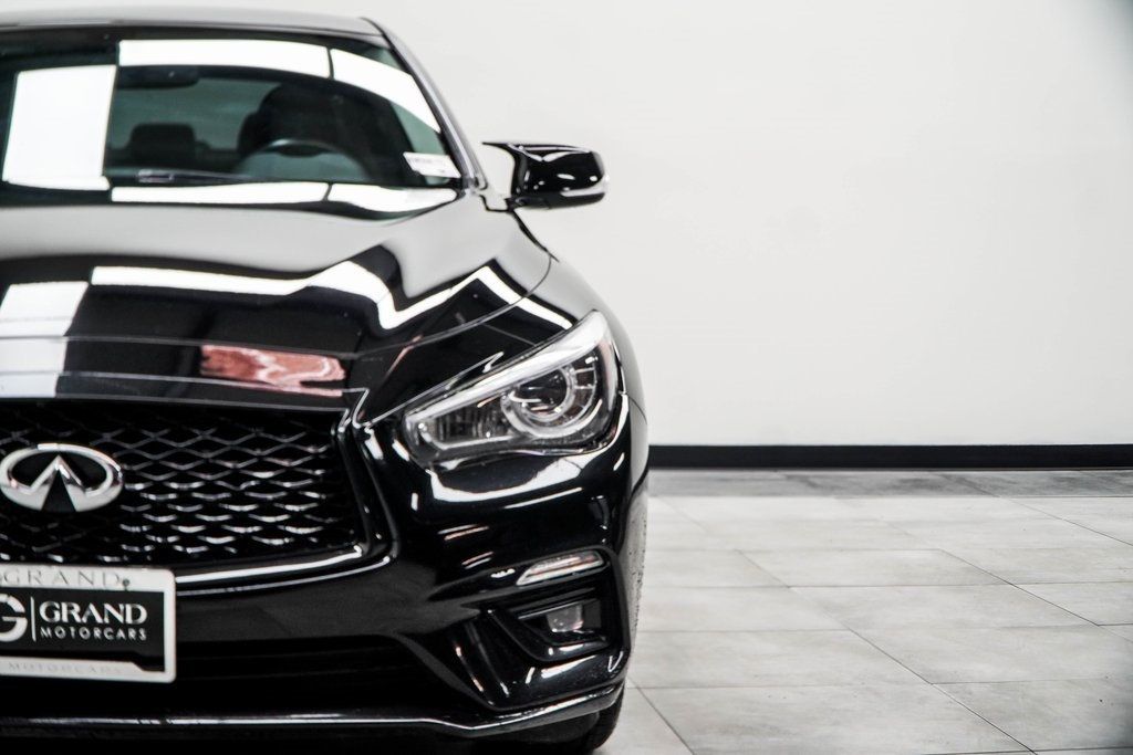 2019 Infiniti Q50 3.0t LUXE AWD photo 4