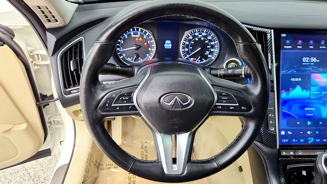 2019 INFINITI Q50 3.0t LUXE AWD w/ Essential Pkg, Nav & Heated Steering Wheel - 23092332 - 13