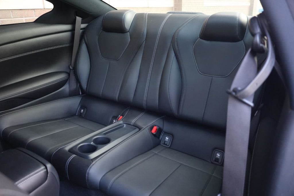 Infiniti Q60 3.0t LUXE photo 16