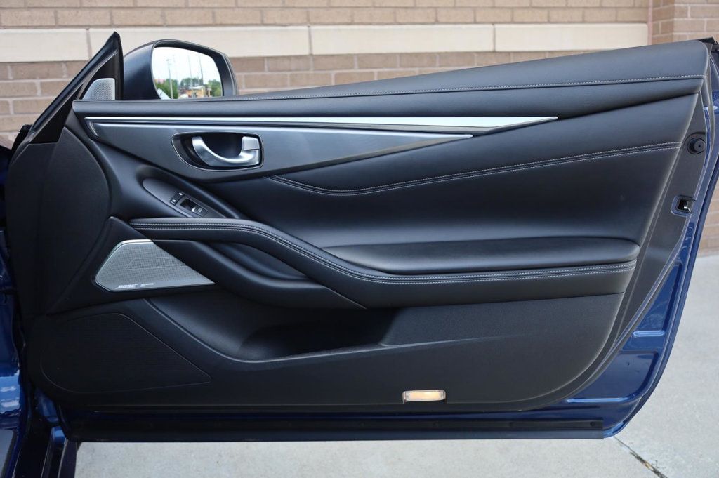 Infiniti Q60 3.0t LUXE photo 17