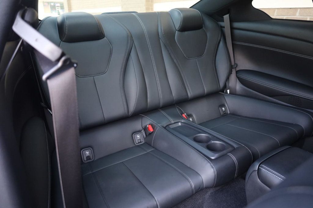 Infiniti Q60 3.0t LUXE photo 19