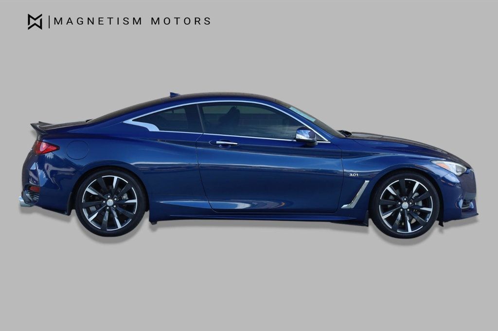 Infiniti Q60 3.0t LUXE photo 2