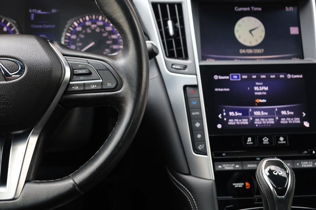 Infiniti Q60 3.0t LUXE photo 27