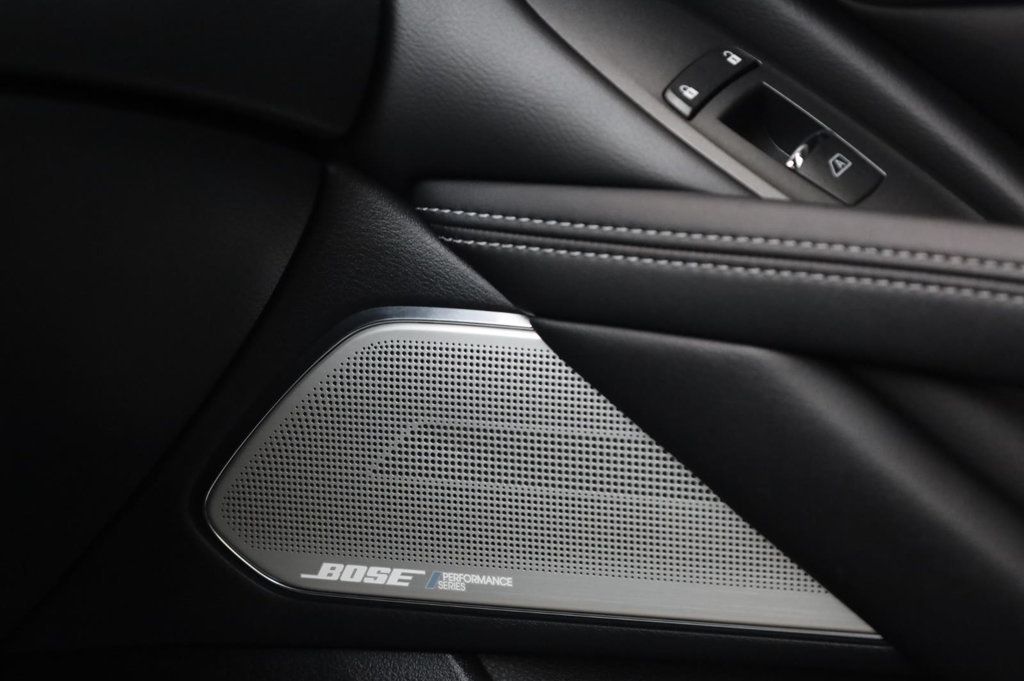 Infiniti Q60 3.0t LUXE photo 32