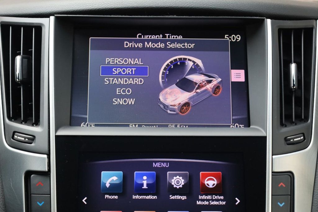 Infiniti Q60 3.0t LUXE photo 37