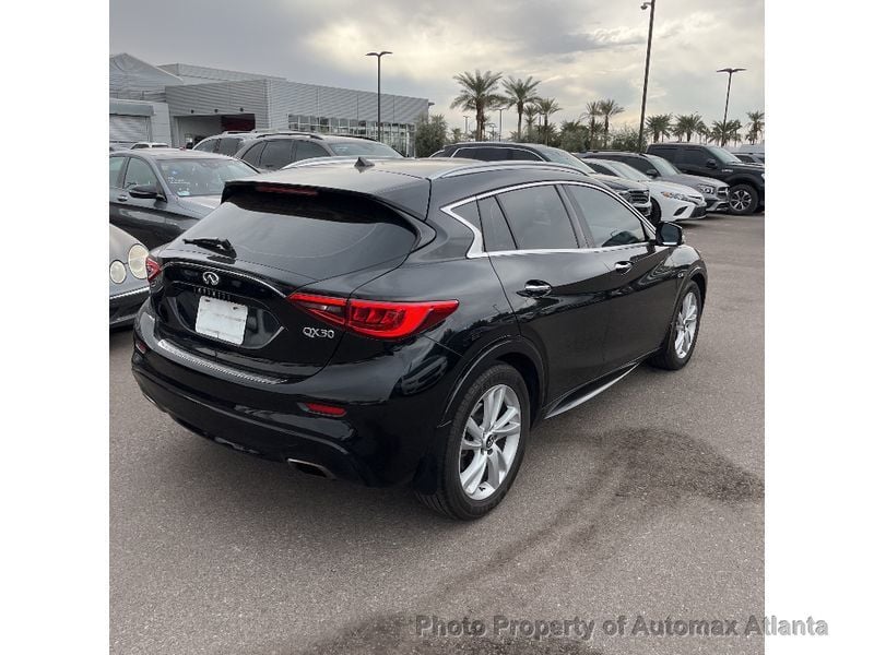 2019 INFINITI QX30 LUXE - 22741738 - 17