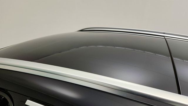 2019 INFINITI QX30 LUXE AWD w/ Navigation Pkg & Illuminated Kick Plates - 23034697 - 9