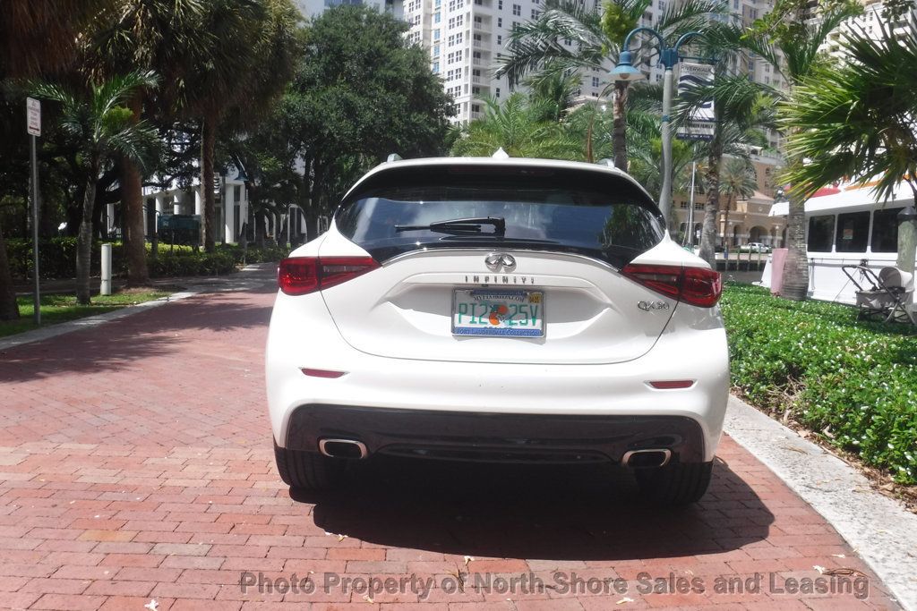 2019 INFINITI QX30 LUXE FWD - 22495688 - 14