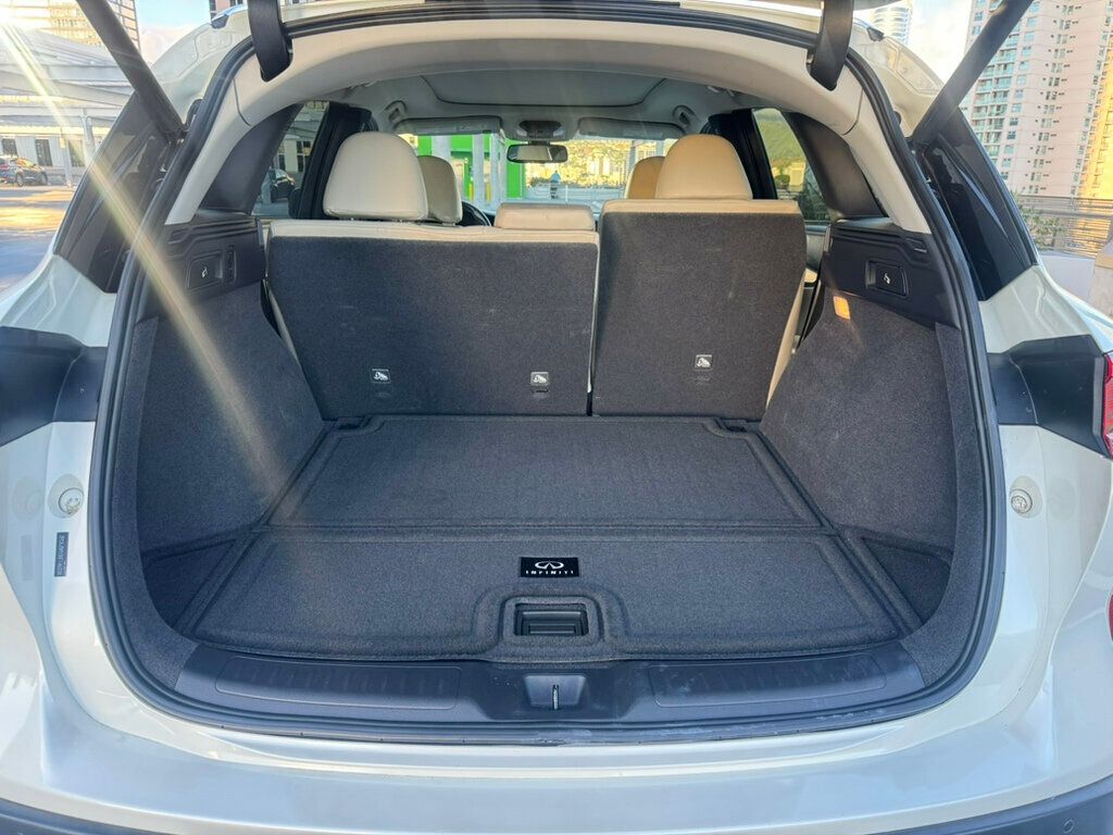 2019 Infiniti QX50 photo 12
