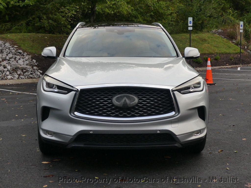 2019 Infiniti QX50 Essential AWD photo 4