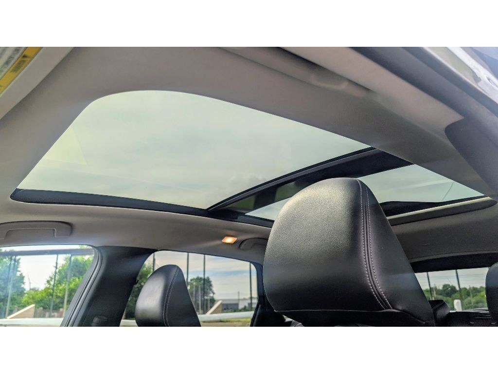 2019 Infiniti QX50 Luxe photo 17