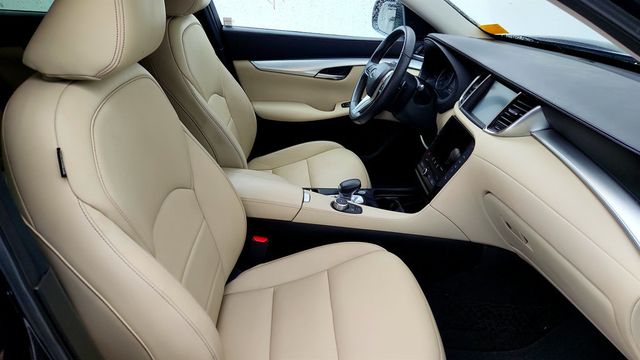 2019 INFINITI QX50 LUXE AWD w/ Navigation Package & Heated Seats - 22992807 - 23