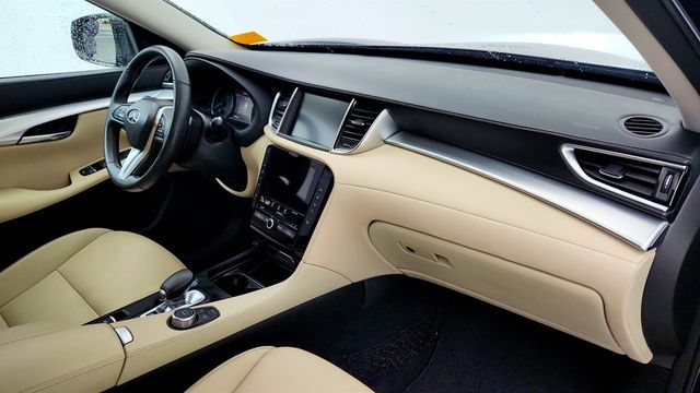 2019 INFINITI QX50 LUXE AWD w/ Navigation Package & Heated Seats - 22992807 - 24