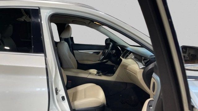 2019 INFINITI QX50 LUXE FWD - 22974254 - 9