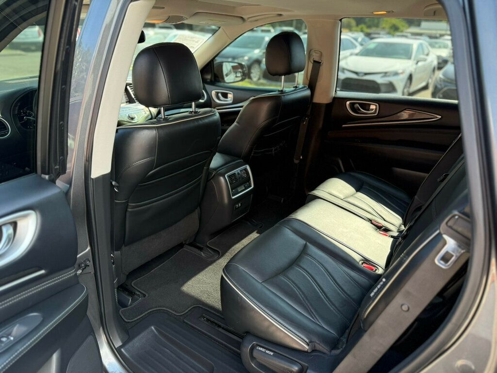 2019 Infiniti QX60 Luxe photo 5
