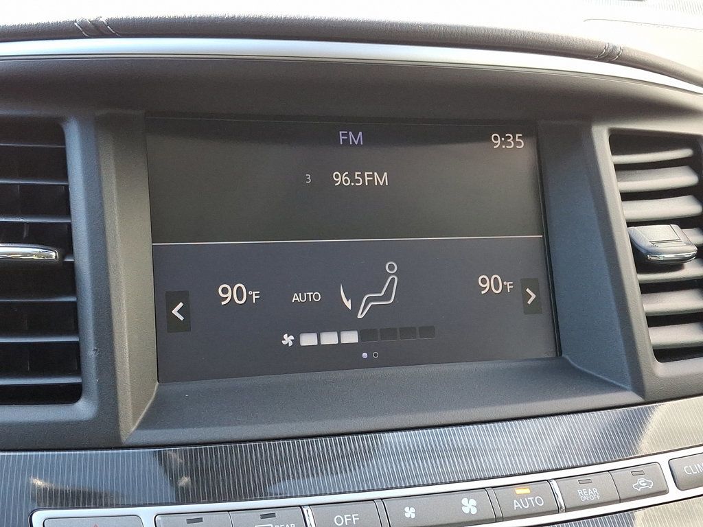 2019 Infiniti QX60 Luxe AWD photo 19