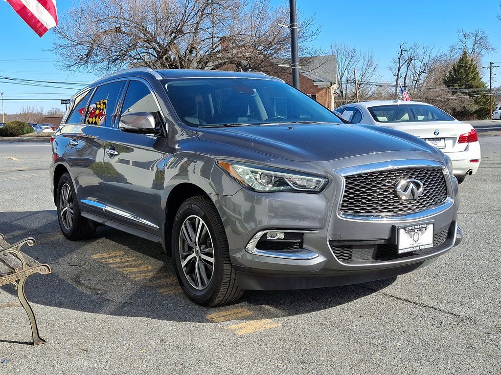 2019 Infiniti QX60 Luxe AWD photo 3