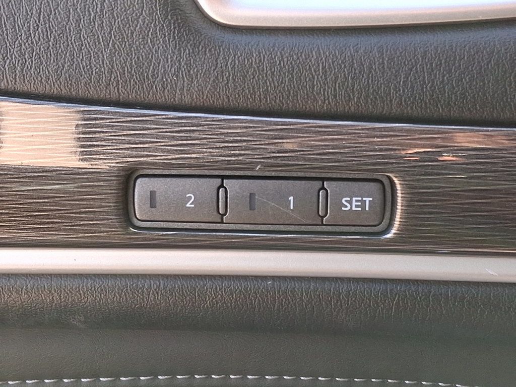 2019 Infiniti QX60 Luxe AWD photo 28