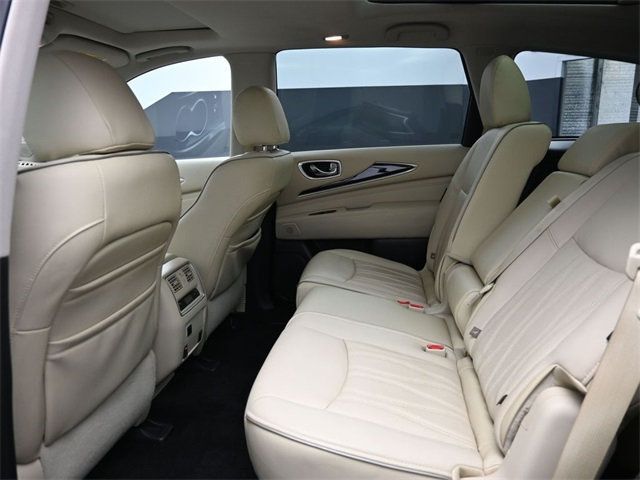 2019 Infiniti QX60 Luxe AWD photo 10