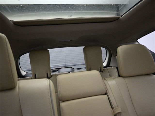 2019 Infiniti QX60 Luxe AWD photo 18