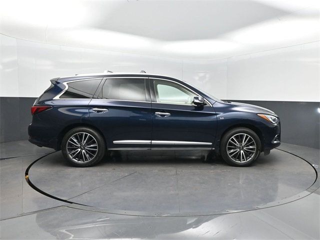 2019 Infiniti QX60 Luxe AWD photo 31