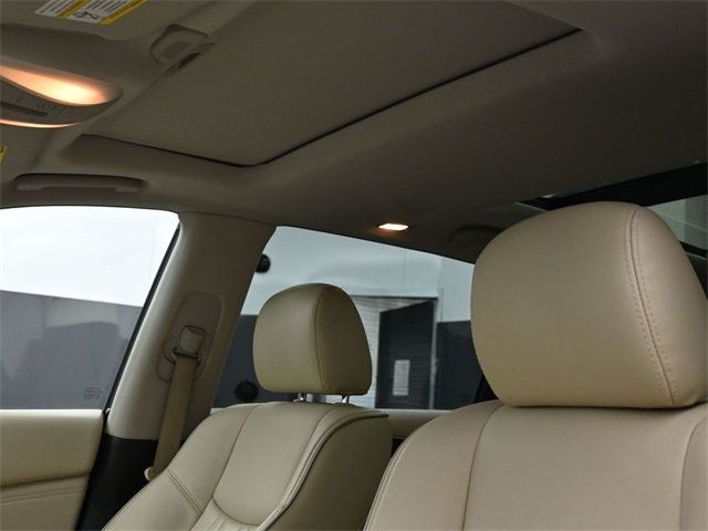 2019 Infiniti QX60 Luxe AWD photo 5