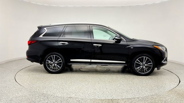 2019 INFINITI QX60 LUXE AWD w/ Essential Pkg & 20in Alloy Wheels - 23019562 - 3