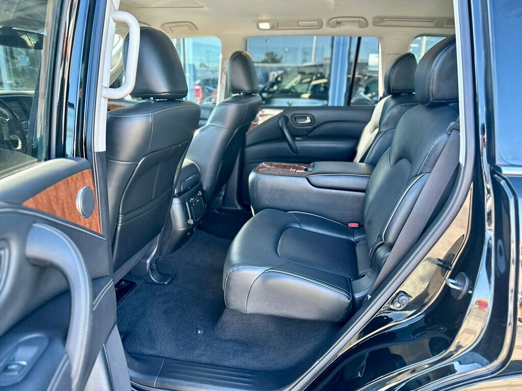 2019 INFINITI QX80 LUXE AWD - 22548235 - 19