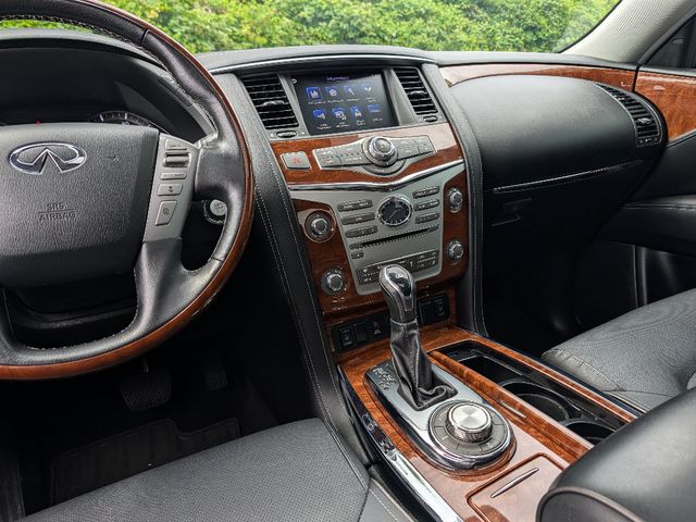 2019 INFINITI QX80 LUXE AWD - 23050416 - 25