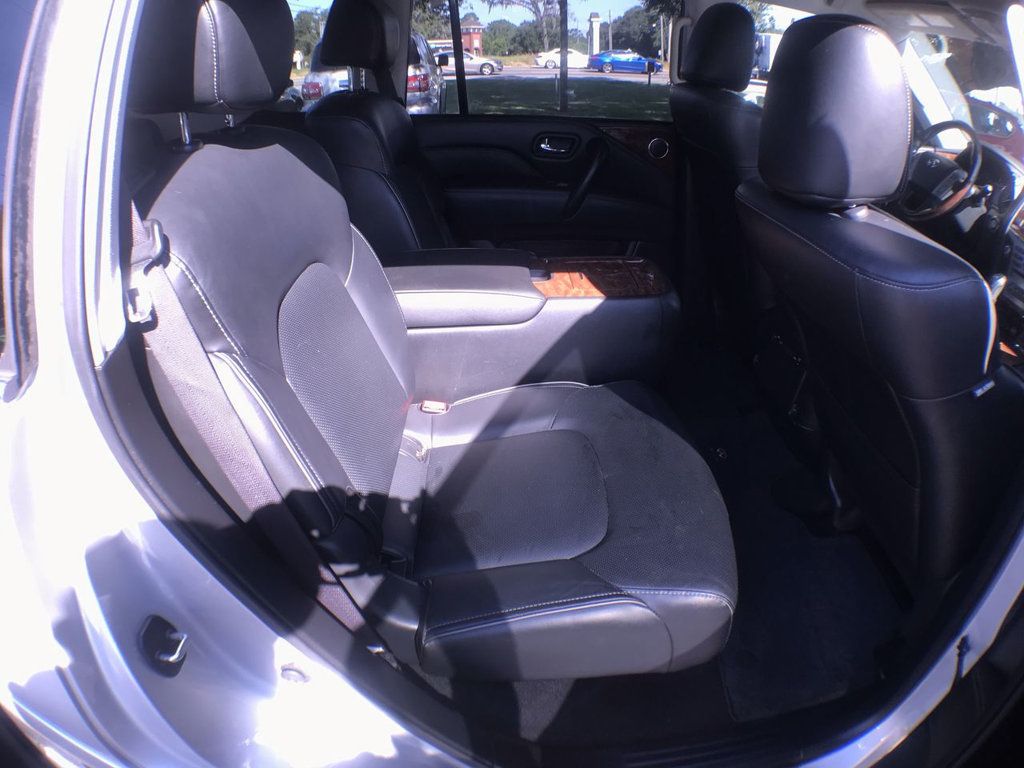 2019 Infiniti QX80 Luxe photo 17