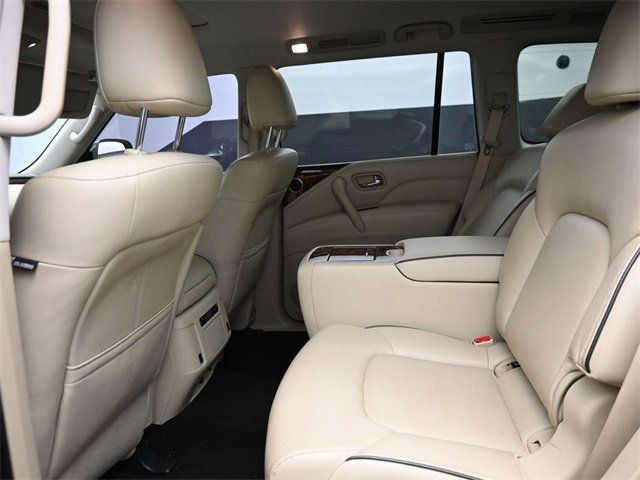 2019 Infiniti QX80 Luxe photo 10