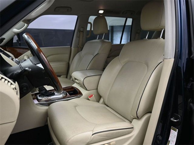 2019 Infiniti QX80 Luxe photo 4