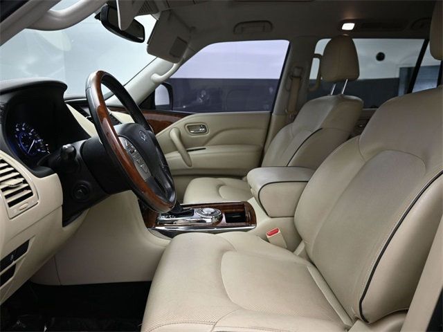2019 Infiniti QX80 Luxe photo 5