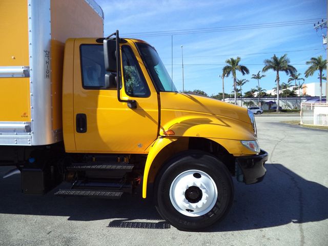 2019 International 4300 26FT DRY BOX TRUCK. - 22724652 - 16