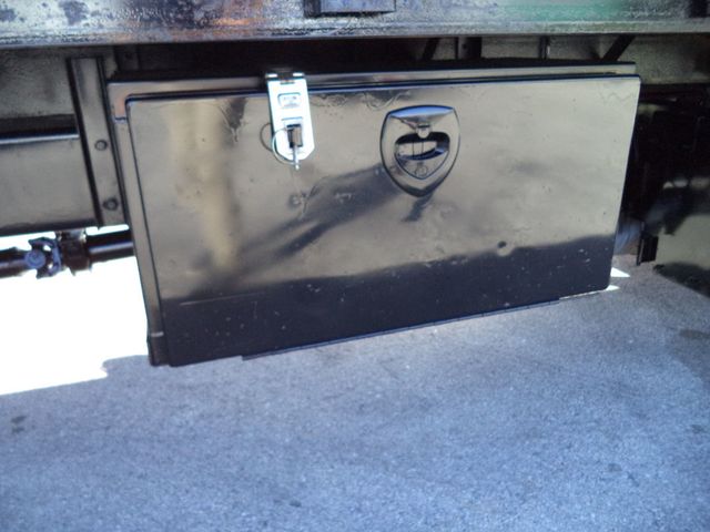 2019 International 4300 26ft Flatbed Platform Truck w/Aluminum Liftgate - 22947472 - 14