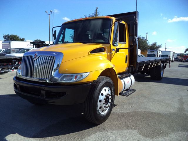 2019 International 4300 26ft Flatbed Platform Truck w/Aluminum Liftgate - 22947472 - 1