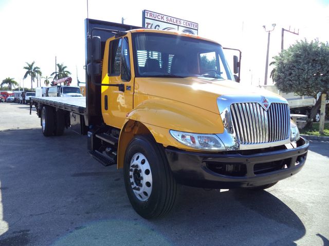 2019 International 4300 26ft Flatbed Platform Truck w/Aluminum Liftgate - 22947472 - 5