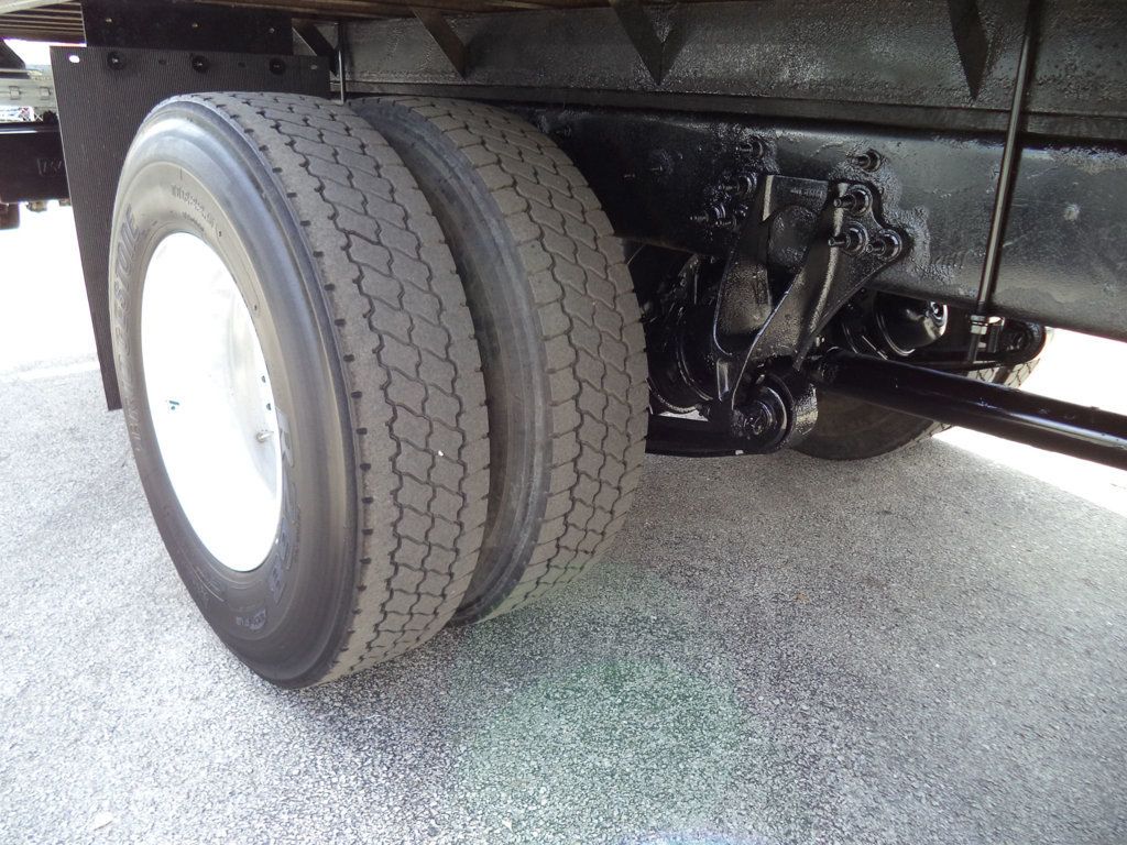 2019 International 4300 26ft Flatbed Platform Truck w/Aluminum Liftgate - 22978266 - 18