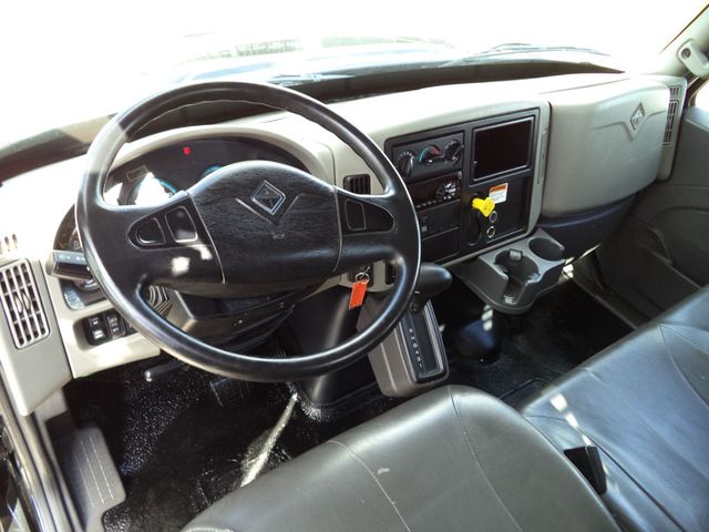 2019 International 4300 26ft Flatbed Platform Truck w/Aluminum Liftgate - 22978266 - 41