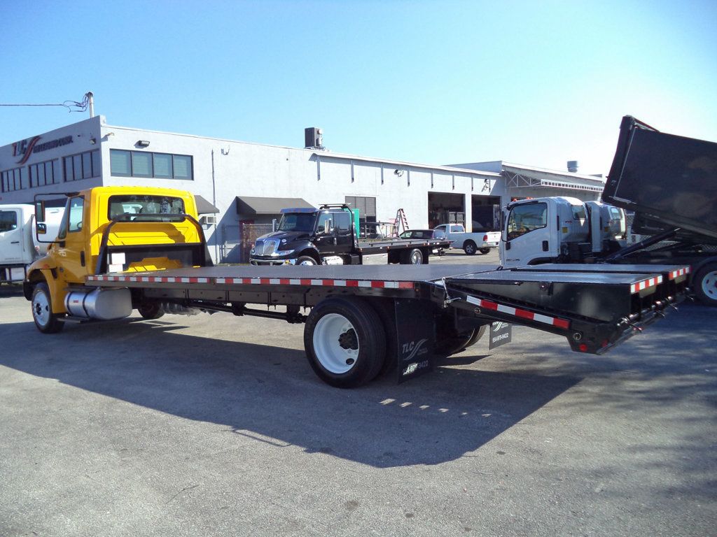 2019 International 4300 w/ 25ft Beaver Tail, Dove Tail, Ramp Truck Equip Hauler - 22985931 - 11