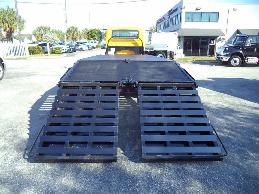 2019 International 4300 w/ 25ft Beaver Tail, Dove Tail, Ramp Truck Equip Hauler - 22985931 - 13