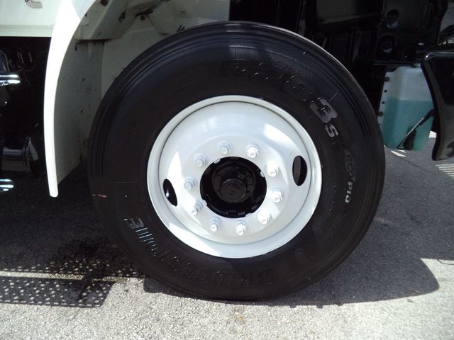 2019 International 4300 w/ 26ft Dry Freight Moving Box Truck w/ Lift Gate - 22999102 - 17