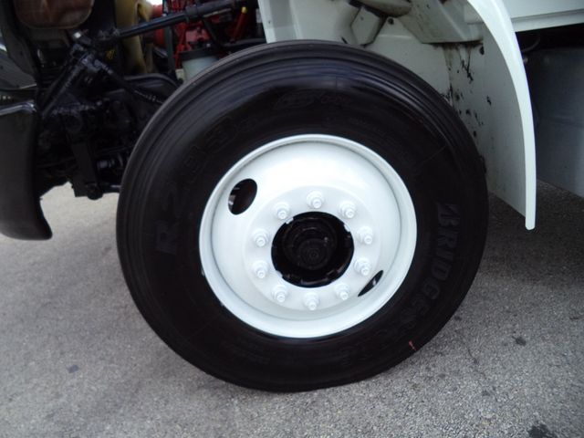 2019 International 4300 w/ 26ft Dry Freight Moving Box Truck w/ Lift Gate - 22999102 - 22