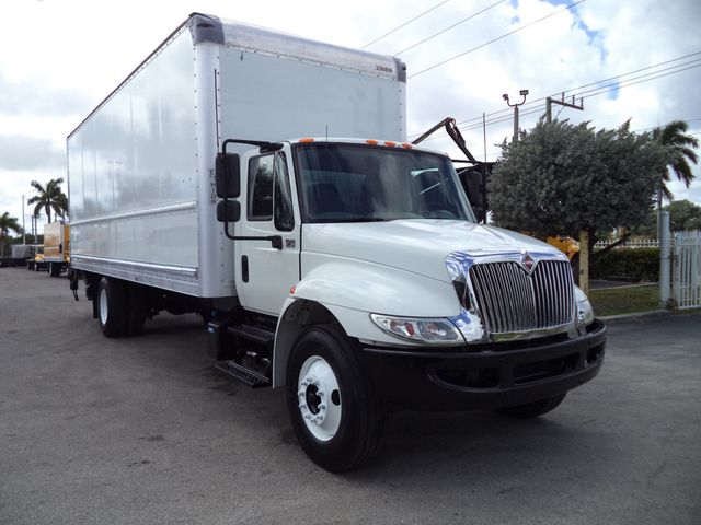 2019 International 4300 w/ 26ft Dry Freight Moving Box Truck w/ Lift Gate - 22999102 - 2