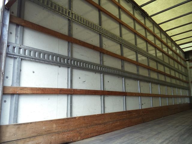 2019 International 4300 w/ 26ft Dry Freight Moving Box Truck w/ Lift Gate - 22999102 - 30